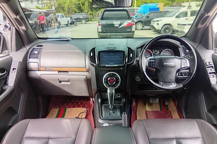 ISUZU 4WD 2018 3.0 AT DOUBLE CAB BLACK  4298 full