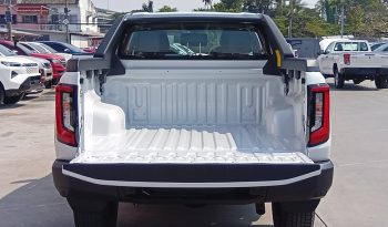 TRAVO OVERLAND PRE 2026 2.8 AT DOUBLE CAB WHITE  40096 full