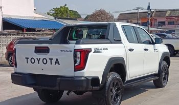 TRAVO OVERLAND PRE 2026 2.8 AT DOUBLE CAB WHITE  40096 full