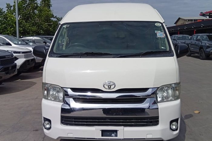 TOYOTA 2WD 2019 2.7 MT COMMUTER WHITE  3322 full