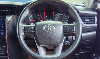 TOYOTA 2WD 2020 2.8V AT FORTUNER BLACK  8325 full