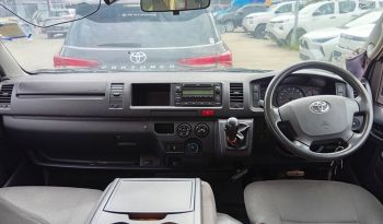 TOYOTA 2WD 2019 2.7 MT COMMUTER WHITE  3322 full