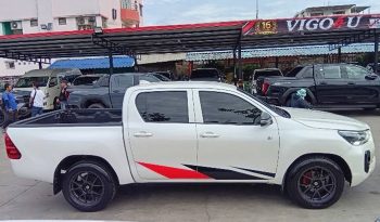 GR 2WD 2022 2.8G AT DOUBLE CAB WHITE  472 full