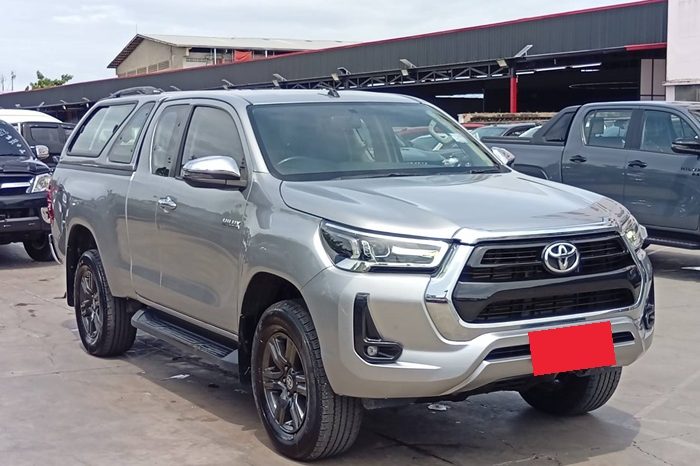 REVO 4WD 2022 2.4 MID MT SAMRT CAB SILVER  1762 full