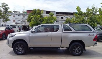 REVO 4WD 2022 2.4 MID MT SAMRT CAB SILVER  1762 full