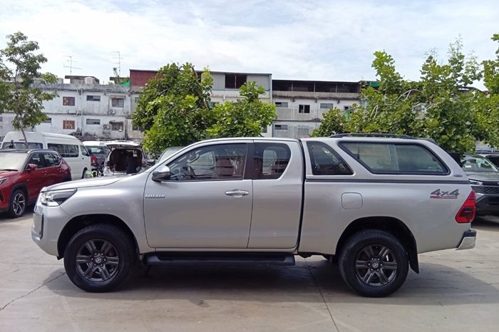 REVO 4WD 2022 2.4 MID MT SAMRT CAB SILVER  1762 full