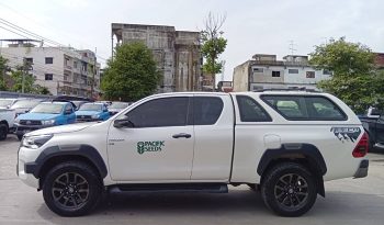 ROCCO 4WD 2022 2.8 HIGHT AT SMART CAB WHITE  9477 full