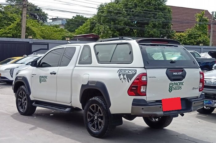 ROCCO 4WD 2022 2.8 HIGHT AT SMART CAB WHITE  9477 full