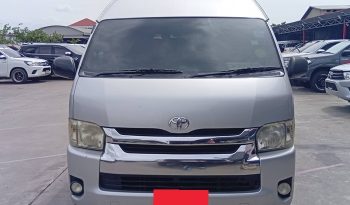 TOYOTA 2WD 2017 3.0 MT COMMUTER SILVER 2139 full