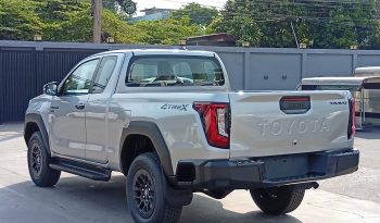 TRAVO 4TREX PREMIUM 4WD 2026 2.8 AT SMART CAB SILVER 32153 full