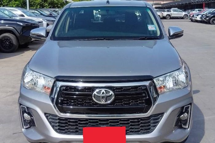 REVO 2WD 2020 2.4J AT DOUBLE CAB SILVER  8464 full