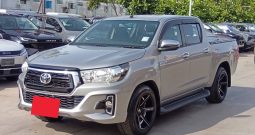REVO 2WD 2020 2.4J AT DOUBLE CAB SILVER  8464