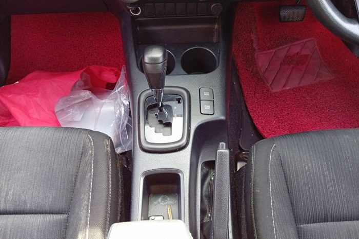 REVO 2WD 2020 2.4J AT DOUBLE CAB SILVER  8464 full