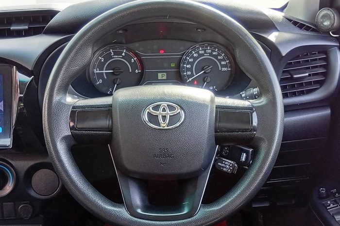 REVO 2WD 2020 2.4J AT DOUBLE CAB SILVER  8464 full