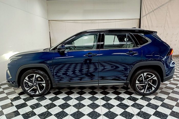 TOYOTA 2026 SUV PREMIUM YARIS CROSS 2WD 1.5 AT BLUE  72821 full
