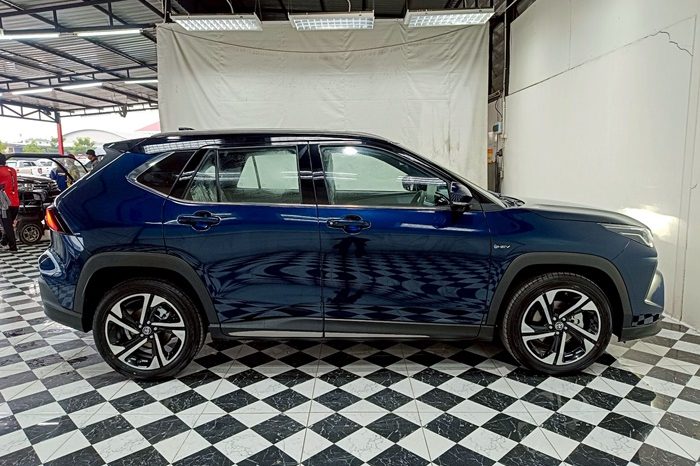 TOYOTA 2026 SUV PREMIUM YARIS CROSS 2WD 1.5 AT BLUE  72821 full