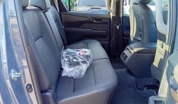 TRAVO E 2026 EV AT DOUBLE CAB GREY  800175 full