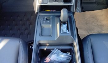 TRAVO E 2026 EV AT DOUBLE CAB GREY  800175 full