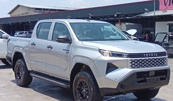 TRAVO SMART PRE 2026 2.8 AT DOUBLE CAB SILVER0  201571 full