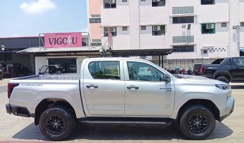 TRAVO SMART PRE 2026 2.8 AT DOUBLE CAB SILVER0  201571 full