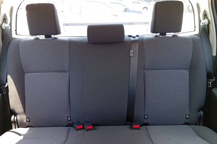 TRAVO SMART PRE 2026 2.8 AT DOUBLE CAB SILVER0  201571 full
