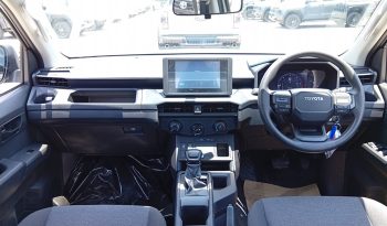 TRAVO SMART PRE 2026 2.8 AT DOUBLE CAB SILVER0  201571 full