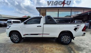 REVO 2WD 2018 2.4J MT STANDARD WHITE  2412 full