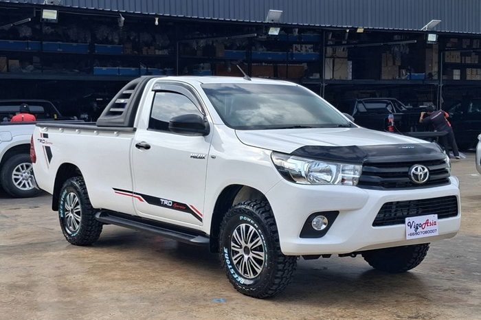 REVO 2WD 2018 2.4J MT STANDARD WHITE  2412 full
