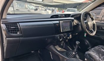 REVO 2WD 2018 2.4J MT STANDARD WHITE  2412 full