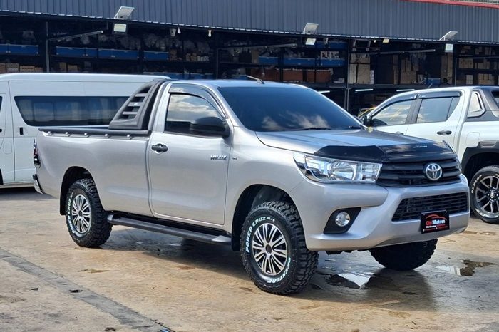 REVO 2WD 2018 2.4J MT STANDARD SILVER  901 full