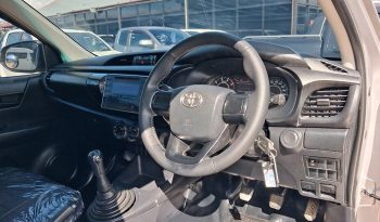 REVO 2WD 2018 2.4J MT STANDARD SILVER  901 full