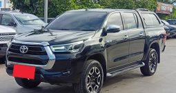 REVO PRE 2021 2.4 HIGHT AT DOUBLE CAB BLACK  5851