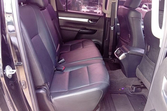 REVO PRE 2021 2.4 HIGHT AT DOUBLE CAB BLACK  5851 full