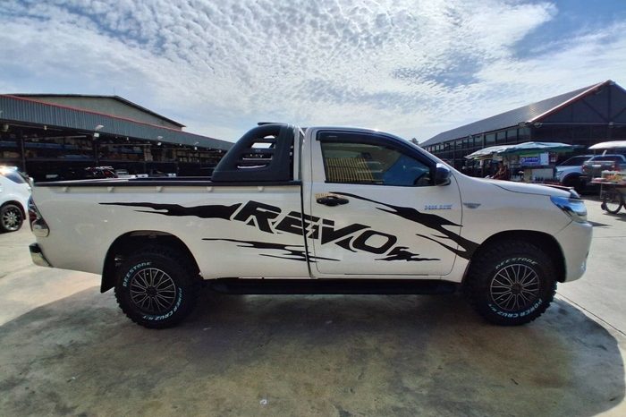REVO 2WD 2018 2.4J MT STANDARD WHITE  7029 full