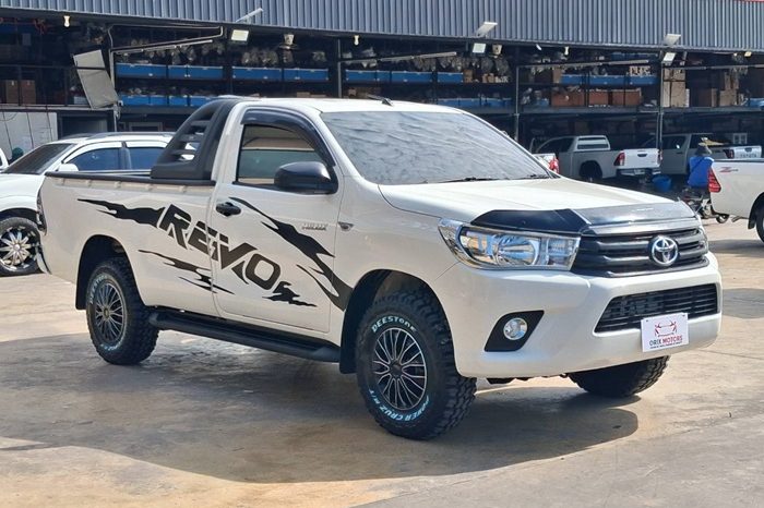 REVO 2WD 2018 2.4J MT STANDARD WHITE  7029 full