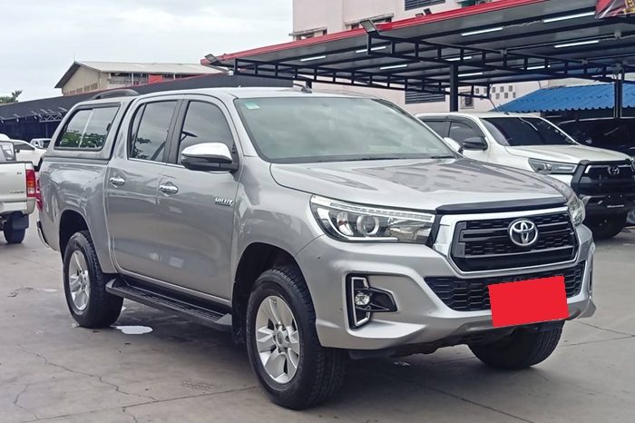 REVO PRE 2018 2.4G AT DOUBLE CAB SILVER  8760 full