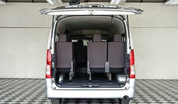 TOYOTA 2026 2WD 2.8 AT COMMUTER SILVER 39963 full