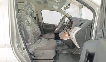 TOYOTA 2026 2WD 2.8 AT COMMUTER SILVER 39854 full