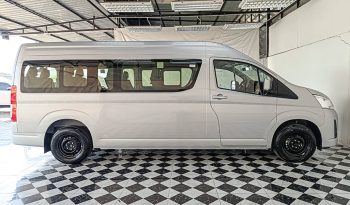 TOYOTA 2026 2WD 2.8 AT COMMUTER SILVER 39854 full