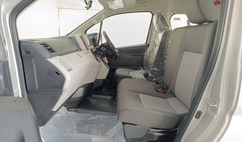 TOYOTA 2026 2WD 2.8 AT COMMUTER SILVER 39854 full