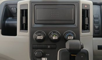 TOYOTA 2026 2WD 2.8 AT COMMUTER SILVER 39854 full