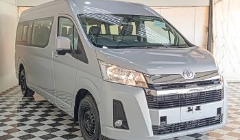 TOYOTA 2026 2WD 2.8 AT COMMUTER SILVER 39854 full