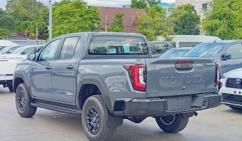 TRAVO PREMIUM PRE 2026 2.8 AT DOUBLE CAB GREY 2131 full