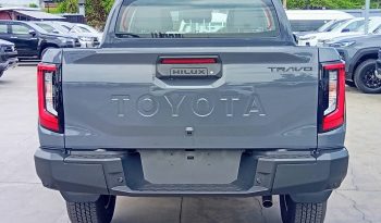 TRAVO PREMIUM PRE 2026 2.8 AT DOUBLE CAB GREY 2131 full