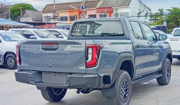 TRAVO PREMIUM PRE 2026 2.8 AT DOUBLE CAB GREY 2131 full