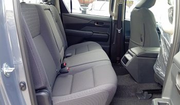 TRAVO PREMIUM PRE 2026 2.8 AT DOUBLE CAB GREY 2131 full
