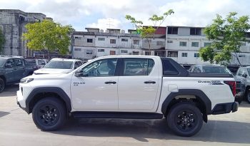 TRAVO OVERLAND PLUS 4WD 2026 2.8 AT DOUBLE CAB WHITE  24215 full