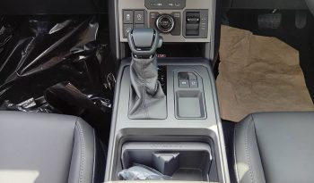 TRAVO OVERLAND PLUS 4WD 2026 2.8 AT DOUBLE CAB WHITE  24215 full