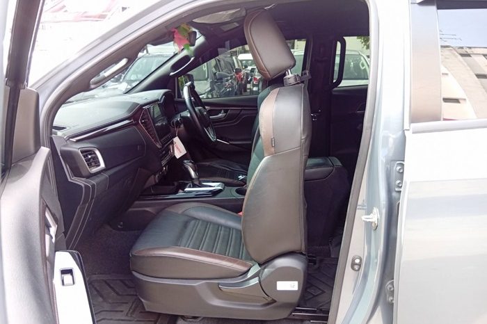 ISUZU 4WD 2022 3.0 AT DOUBLE CAB BLACK  9494 full