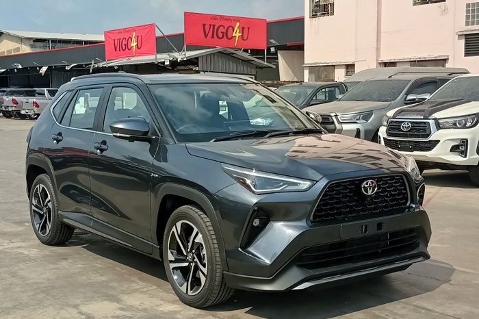 TOYOTA 2026 SUV PREMIUM YARIS CROSS 2WD 1.5 AT DARK GREY 48986 full
